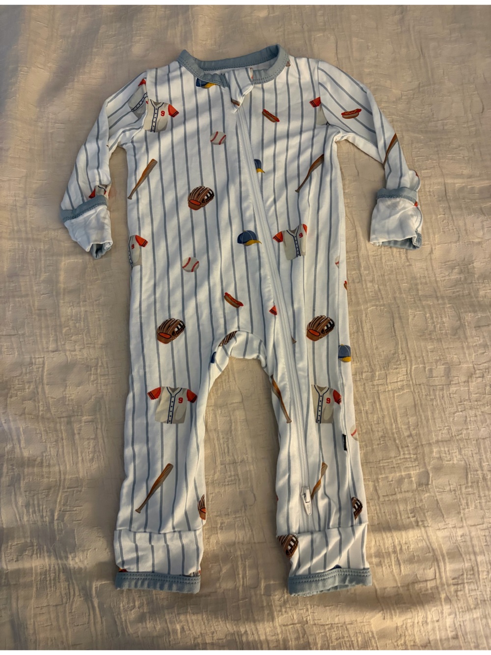 Kyte baby home run 0-3 month zippered romper